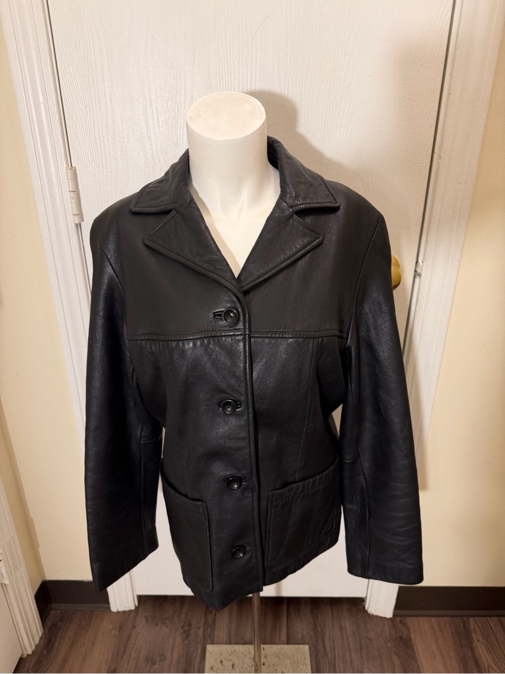 Vintage Jones New York Leather Button down Blazer Jacket Black Size M pockets